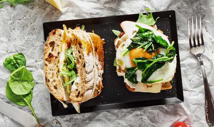 Sandwich with rich Hajdú Kashkawan cheese